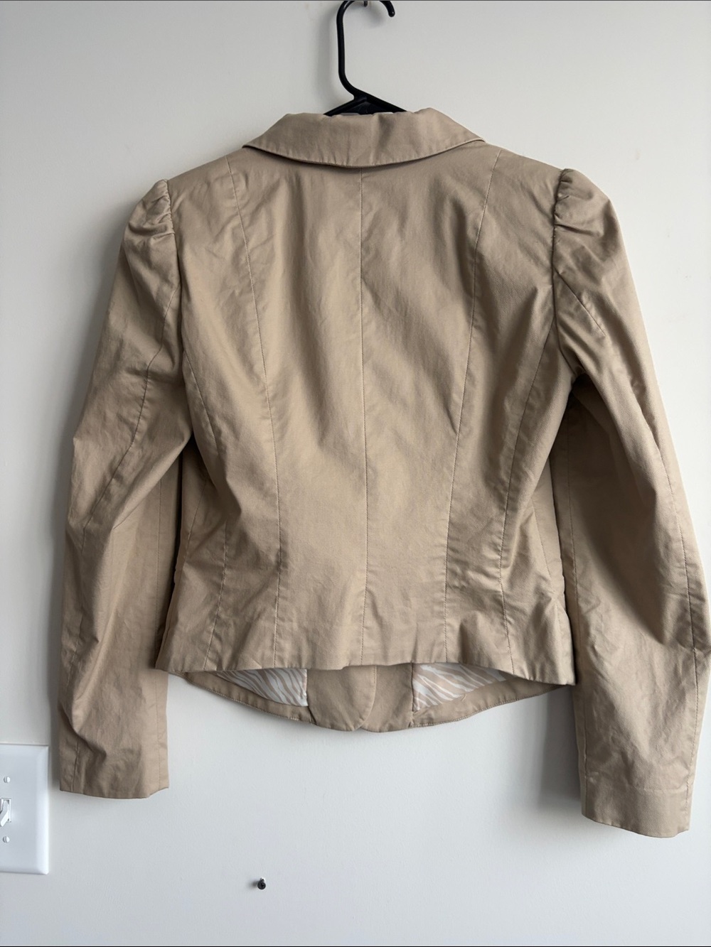 Beige Short Jacket - Picture 5 of 6